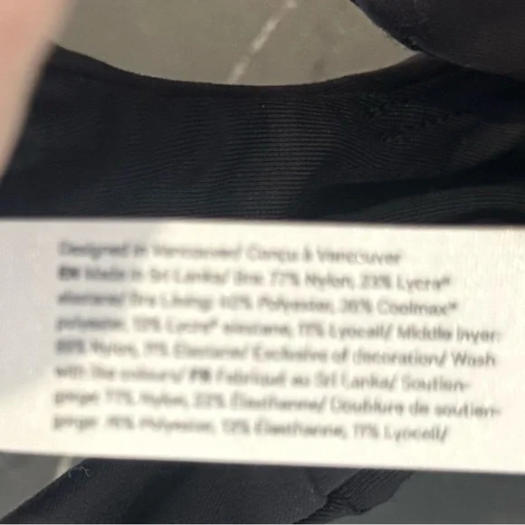 Women’s Lululemon Black Sports Bra Size 8 - Picture 3 of 3
